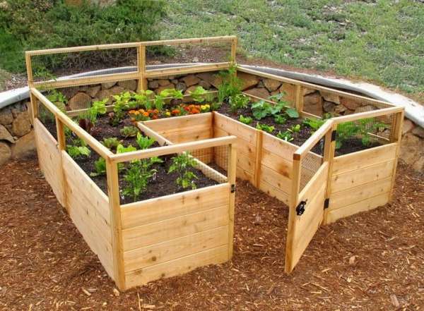 U-Shaped Raised Garden Bed